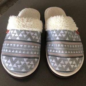 Women’s Slippers